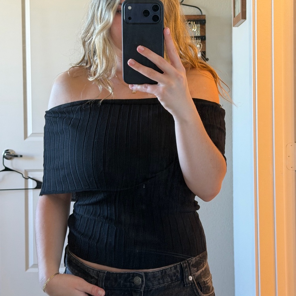 Designer Gloria Coelho off the shoulder top